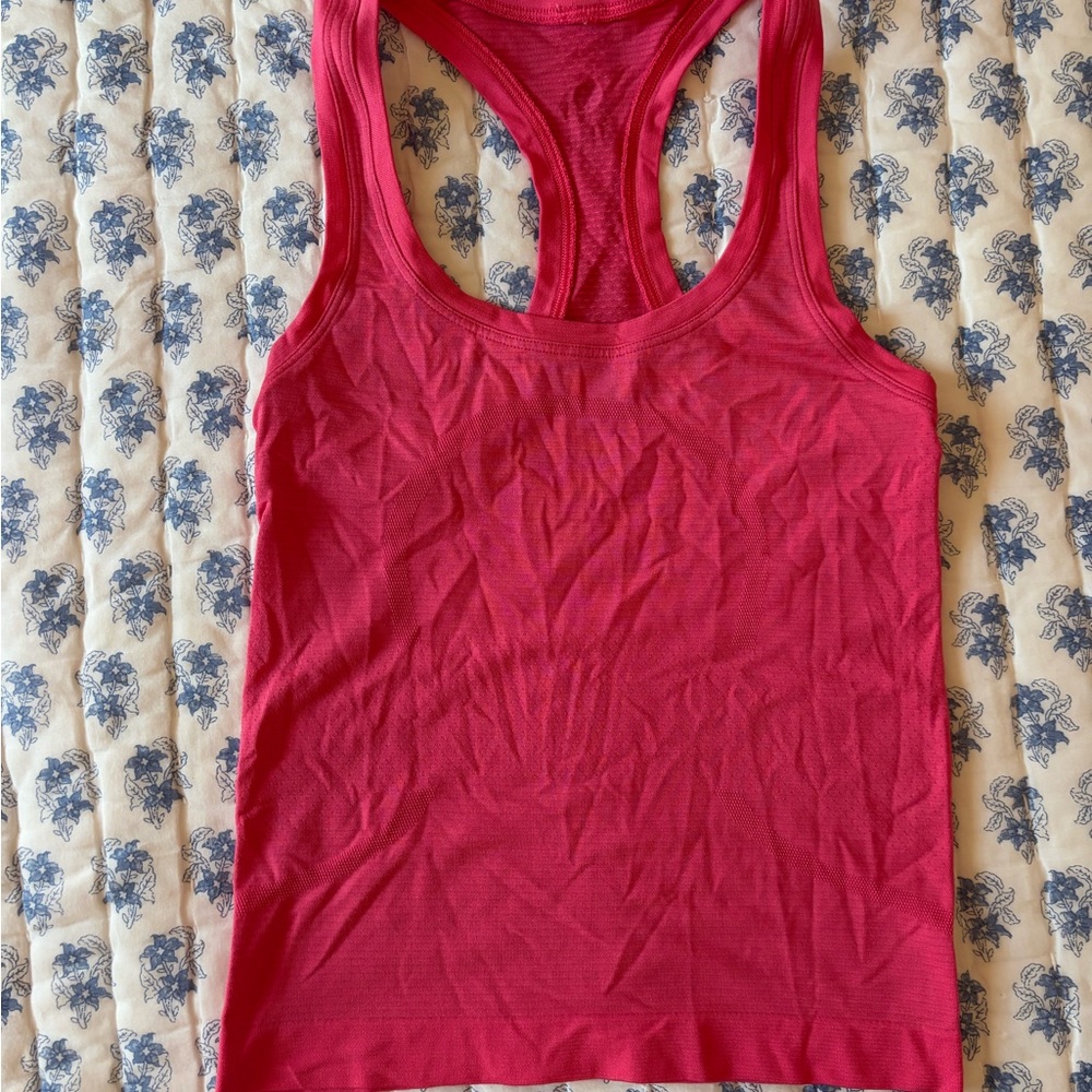 Lululemon Swiftly Tank Race Length in Lipstick